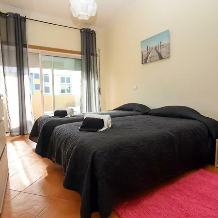 Confortável T2 Meia Apartamento *