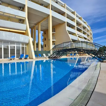 Confortavel T2 Meia Apartment